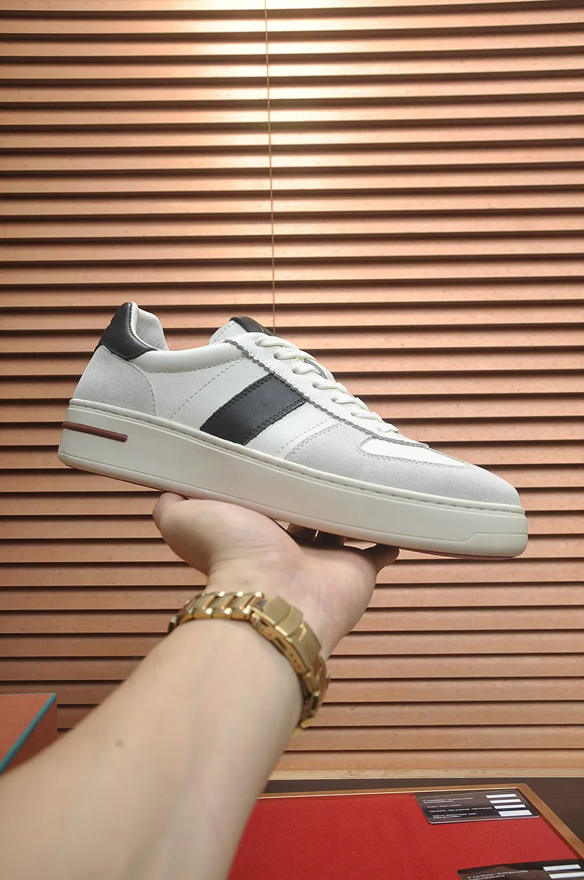 Men's men's shoes 💰580💶[𝐥𝐨𝐫𝐨 𝐏𝐢𝐚𝐧𝐚] lp classic loafers, an Italian treasure brand, the only brand that can match Hermès! Only after wearing it do we realize that we cannot let down our feet. The upper is imported cashmere, the lining of water-dyed cowhide ➕ the cowhide feet, the official original glass rubber outsole, and the pendant. Exclusive original packaging (tag ➕ brand paper ➕ outer box ➕ hand bag) code number: 38-46 (45 46 customized)